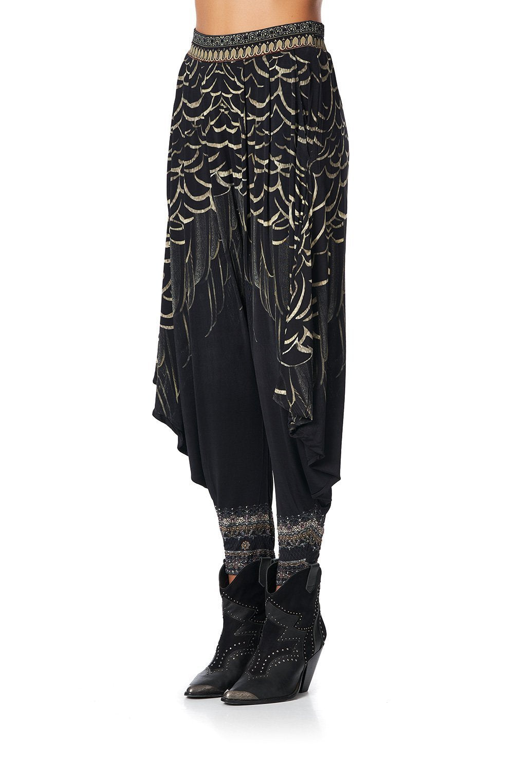 JERSEY DRAPE PANT WITH POCKET UNDER A FULL MOON