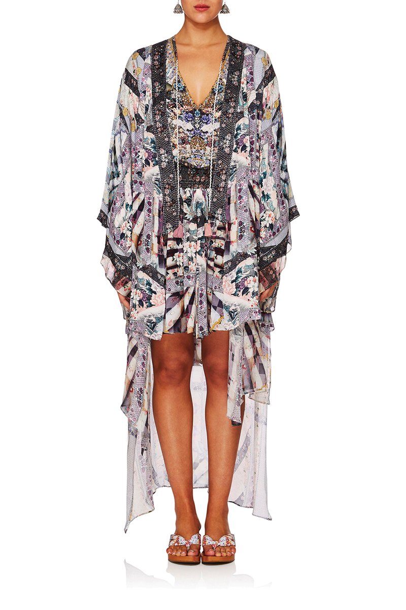 CAMILLA IN HER SHOES KIMONO W LONG UNDERLAYER