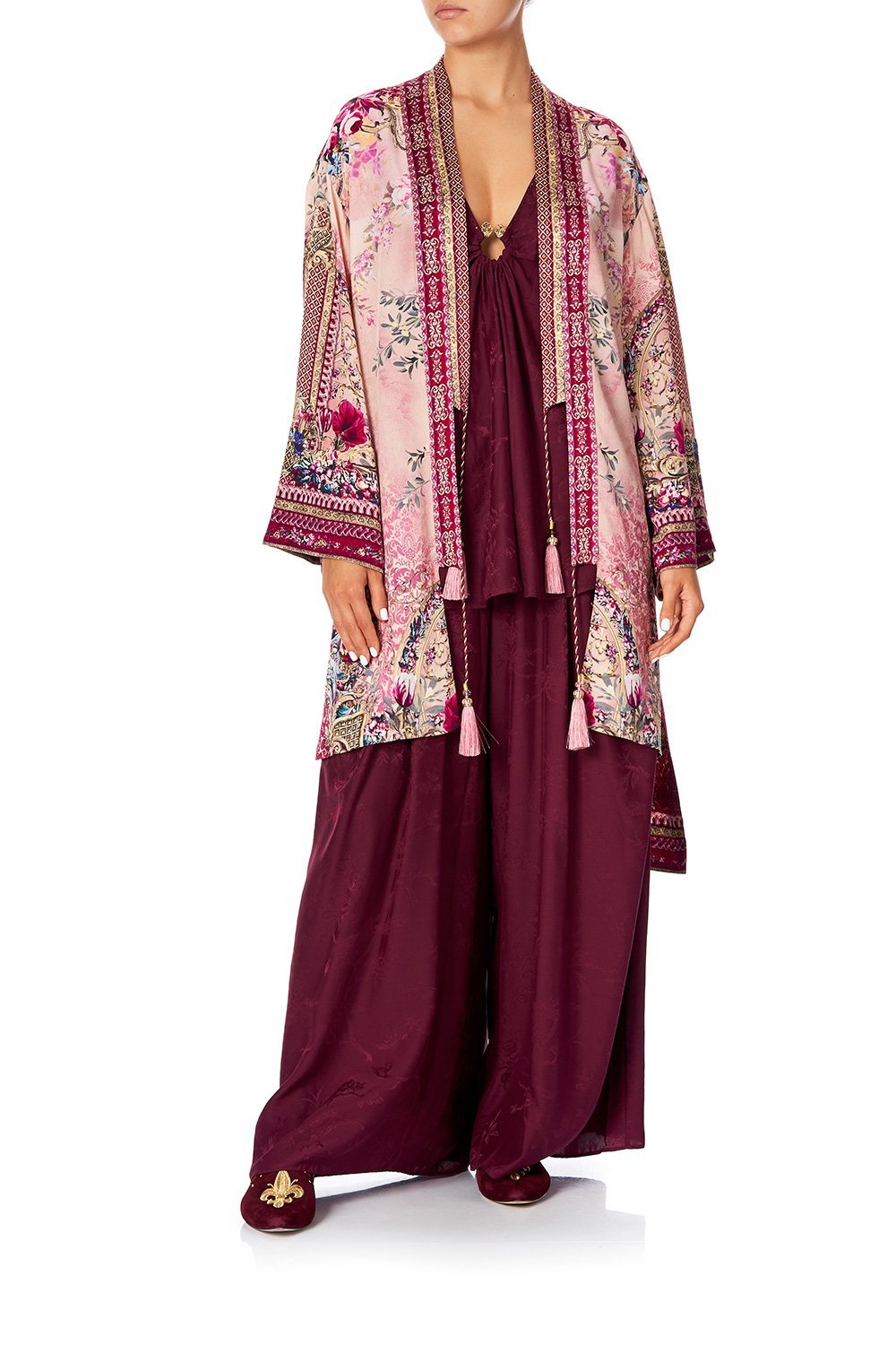 LAYERING WITH NECK BANDS LA BELLE