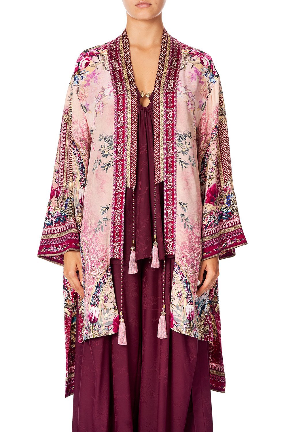 LAYERING WITH NECK BANDS LA BELLE