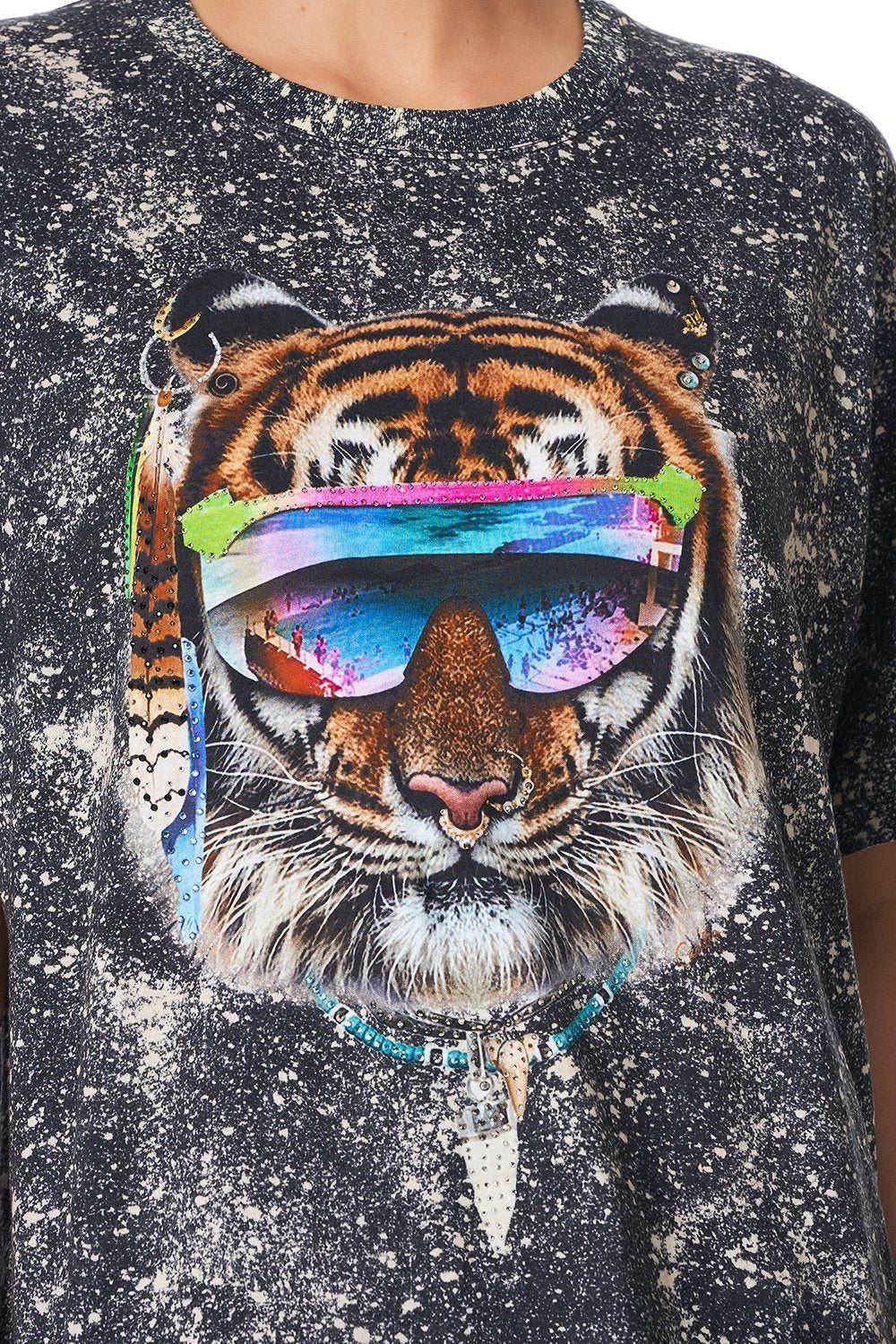 OVERSIZE BAND TEE UNDER A FULL MOON