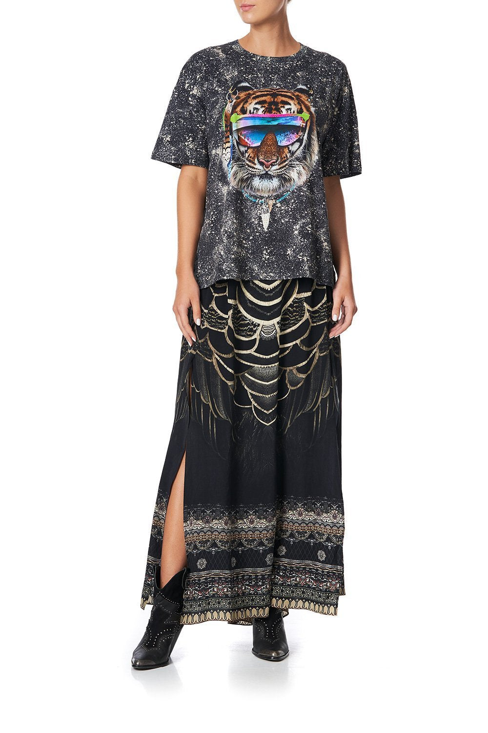 OVERSIZE BAND TEE UNDER A FULL MOON