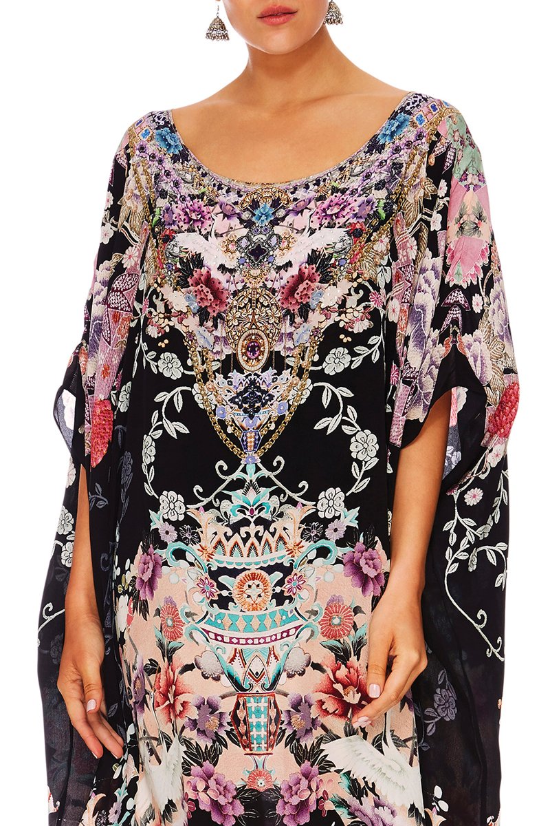 CAMILLA NIGHTS WITH HER ROUND NECK KAFTAN
