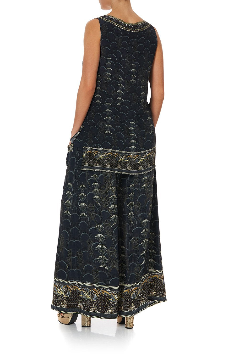 SIDE SPLIT TOP WISE WINGS