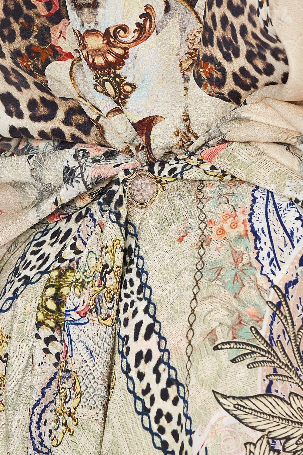 GOLD CLOTHING MAGNETS MOTO MAIKO