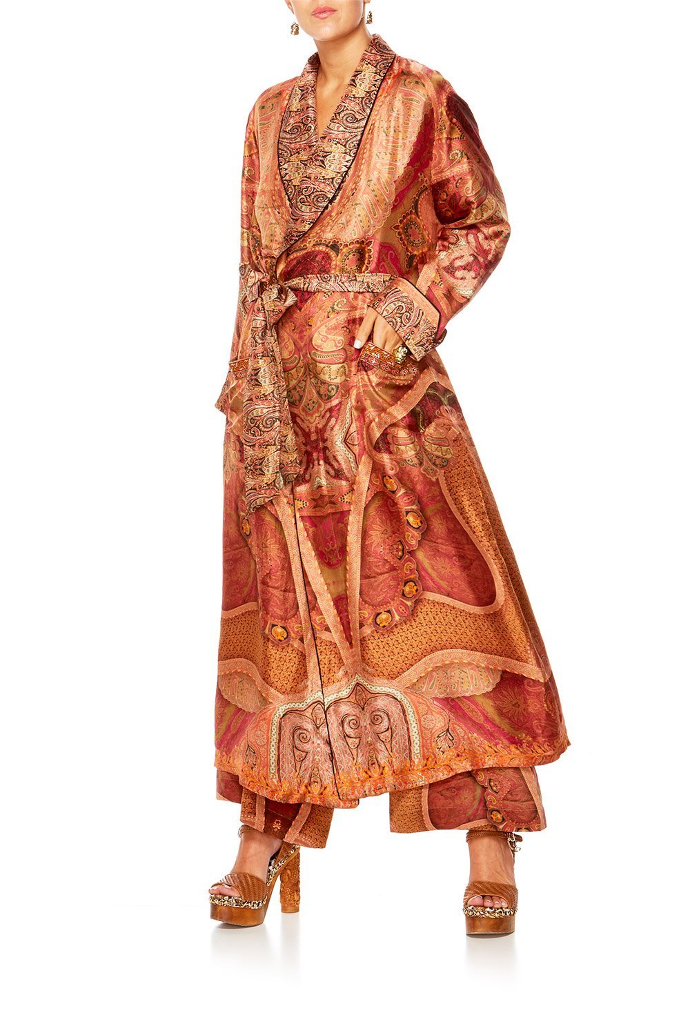 FAMILY GATHERING LONG ROBE W TIE