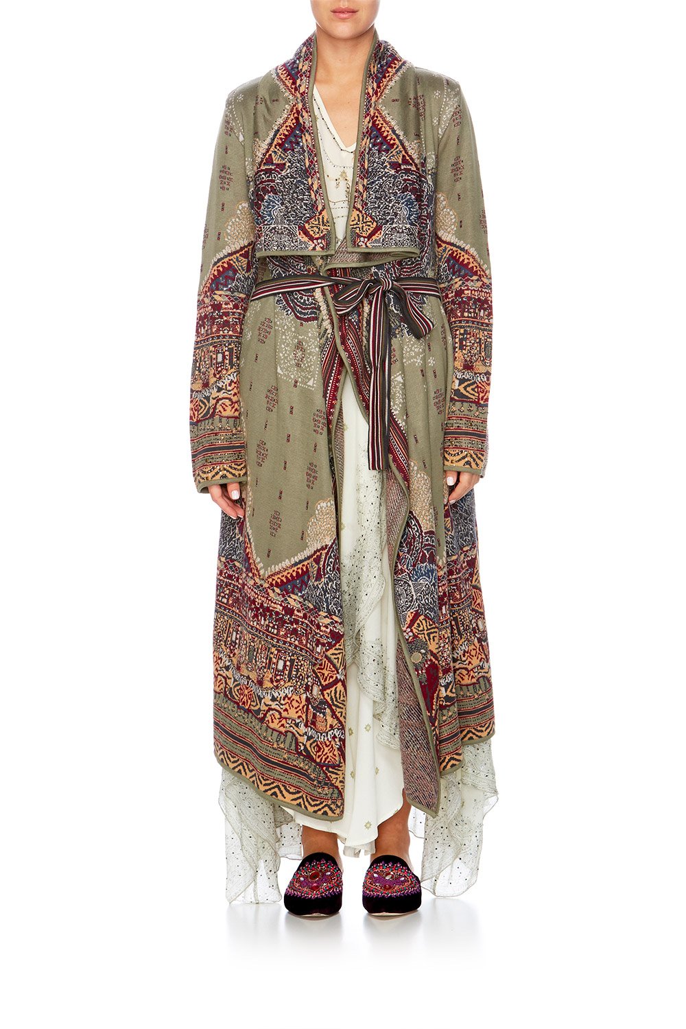 THE CARAVAN OVERSIZED COLLAR KNIT