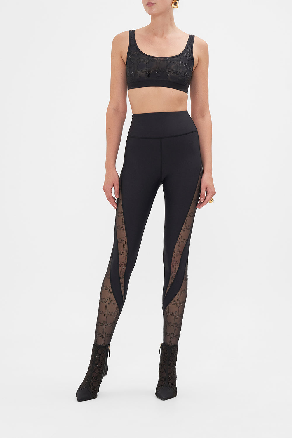 The CAMILLA SCALLOPED EDGE LAYER DREAMING IN DUTCH in our  print.
