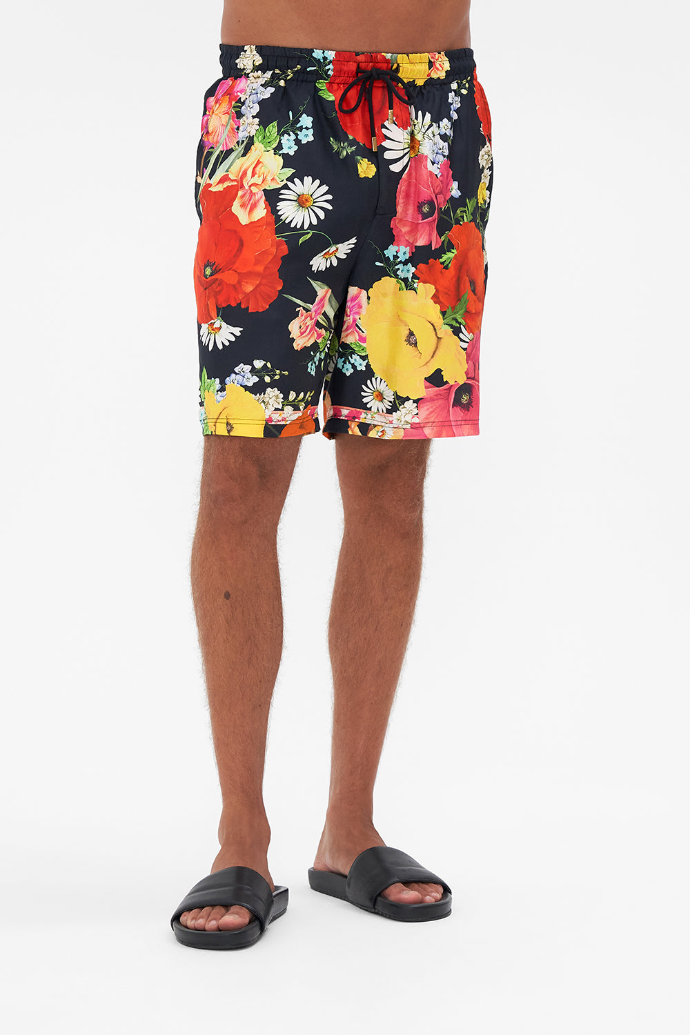 RELAXED BAGGY WALK SHORT DIVINE DIVINITY