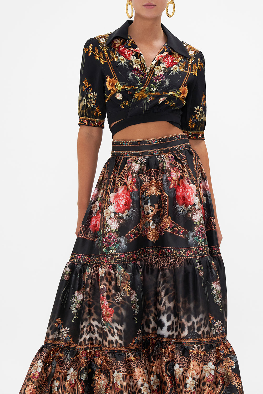 CROPPED TOP WITH TIE FRONT A NIGHT AT THE OPERA