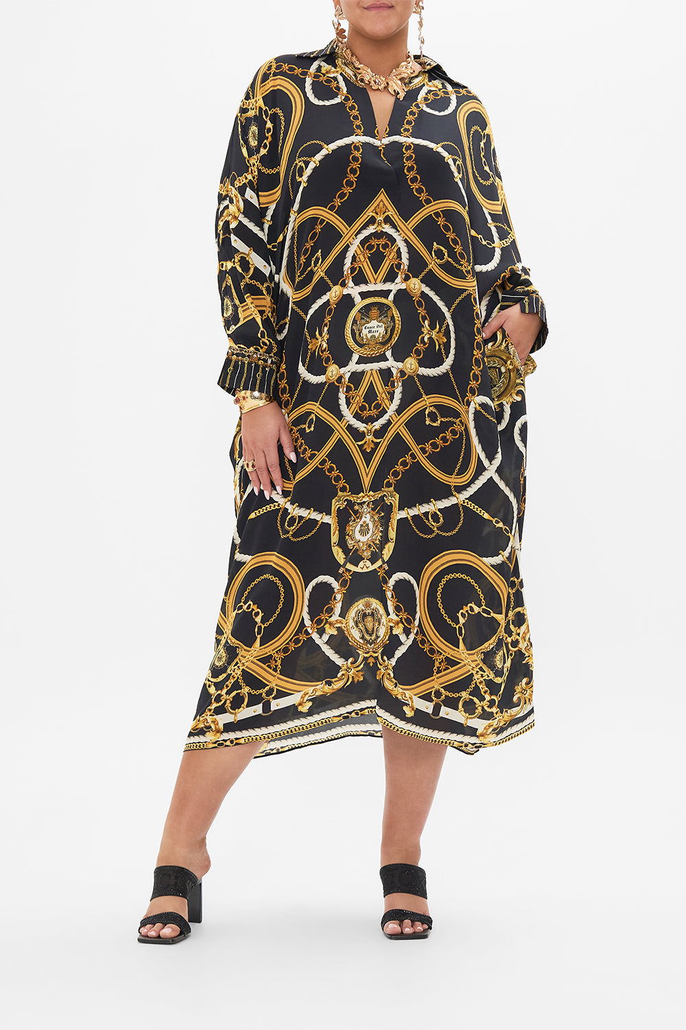 WING COLLAR KAFTAN COAST TO COAST