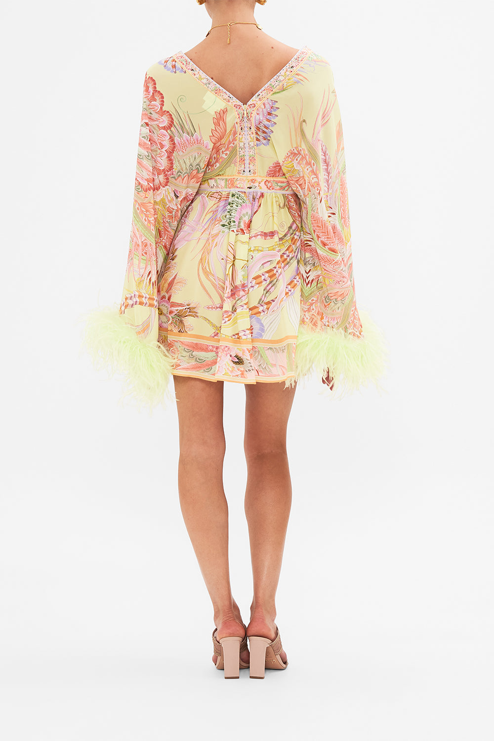 The CAMILLA LAYER WITH LACE CONTRAST SLEEVES HEART LIKE A WILDFLOWER in our HEART LIKE A WILDFLOWER print.