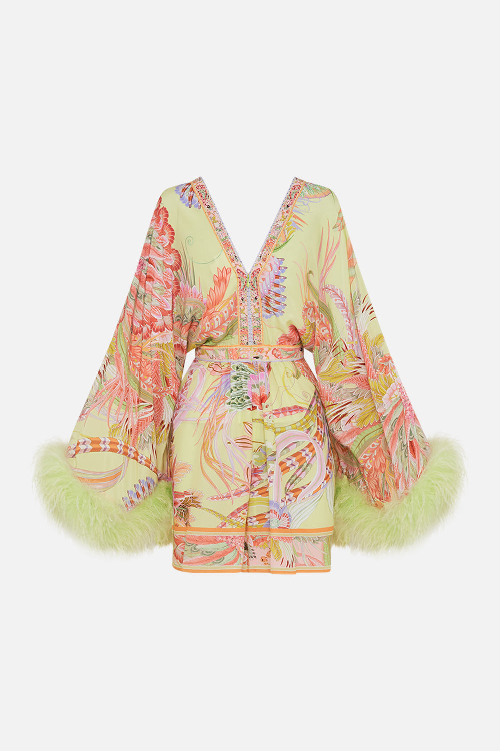 The CAMILLA LAYER WITH LACE CONTRAST SLEEVES HEART LIKE A WILDFLOWER in our  print.