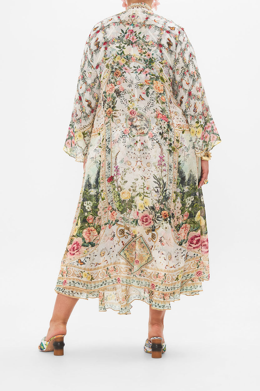 LONG ROBE WITH FLARED SLEEVE LOOM TO TOMB