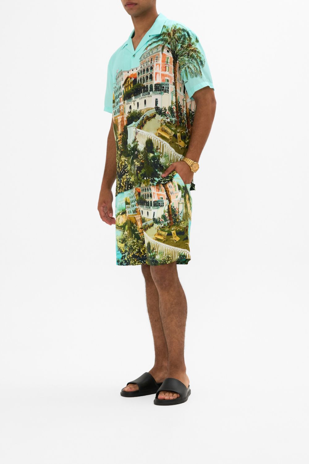 BAGGY MID LENGTH WALK SHORT FROM SORRENTO WITH LOVE