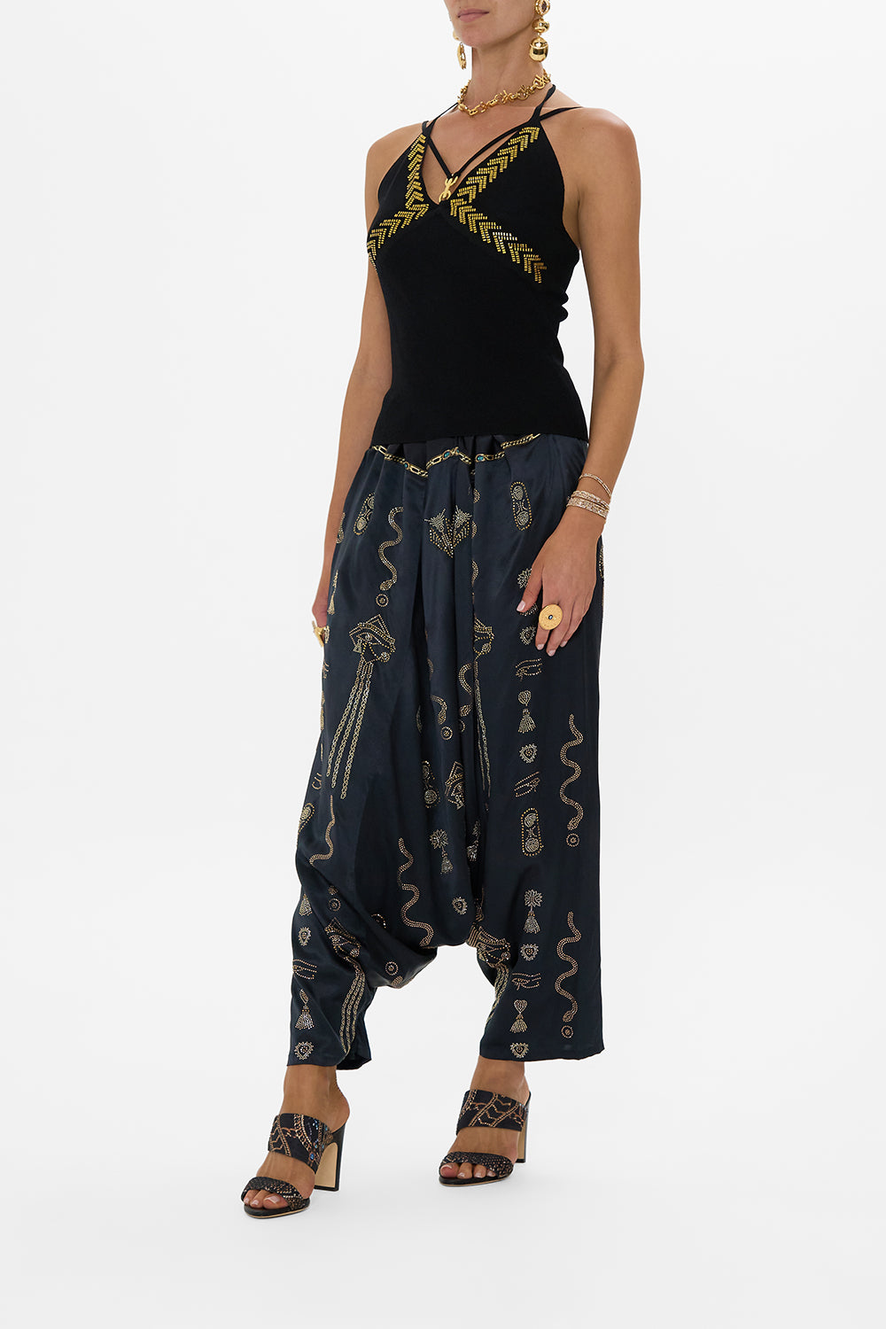 FITTED KNIT TOP WITH HARDWARE CALL ME CLEOPATRA