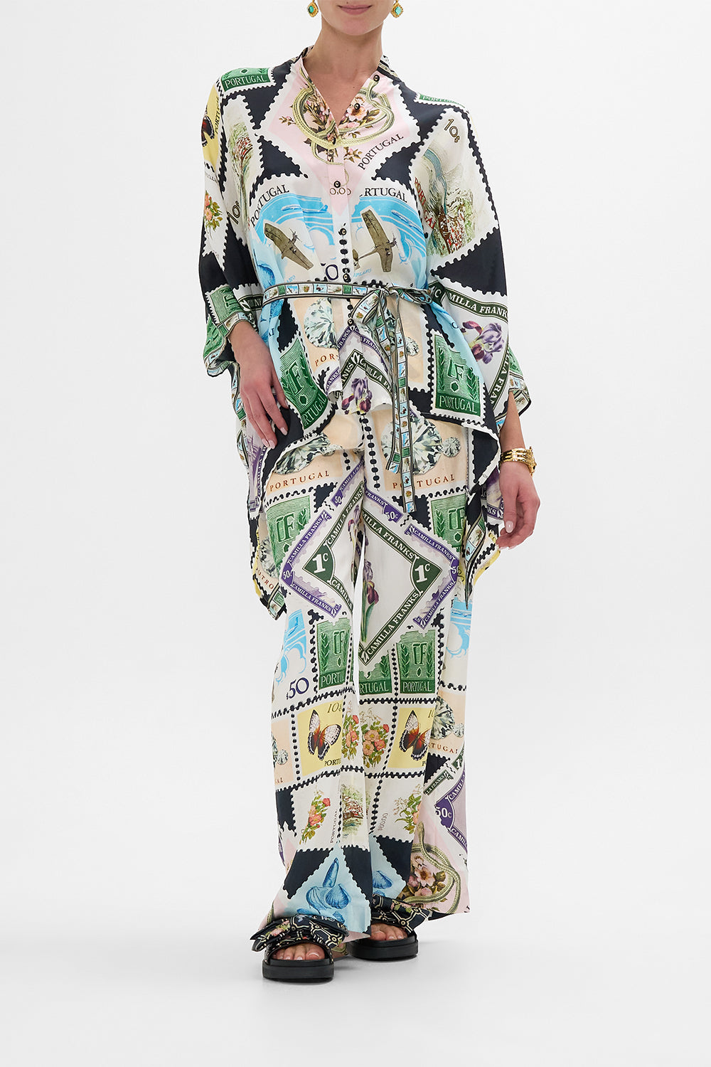 The CAMILLA LONG CASUAL JACKET WITH POCKETS PALACIO POETRY in our  print.