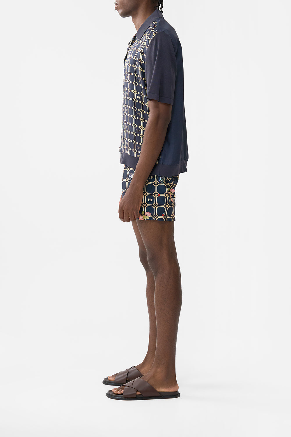 The CAMILLA SINGLE POCKET SHIRT ARCHES OF AMOR in our  print.