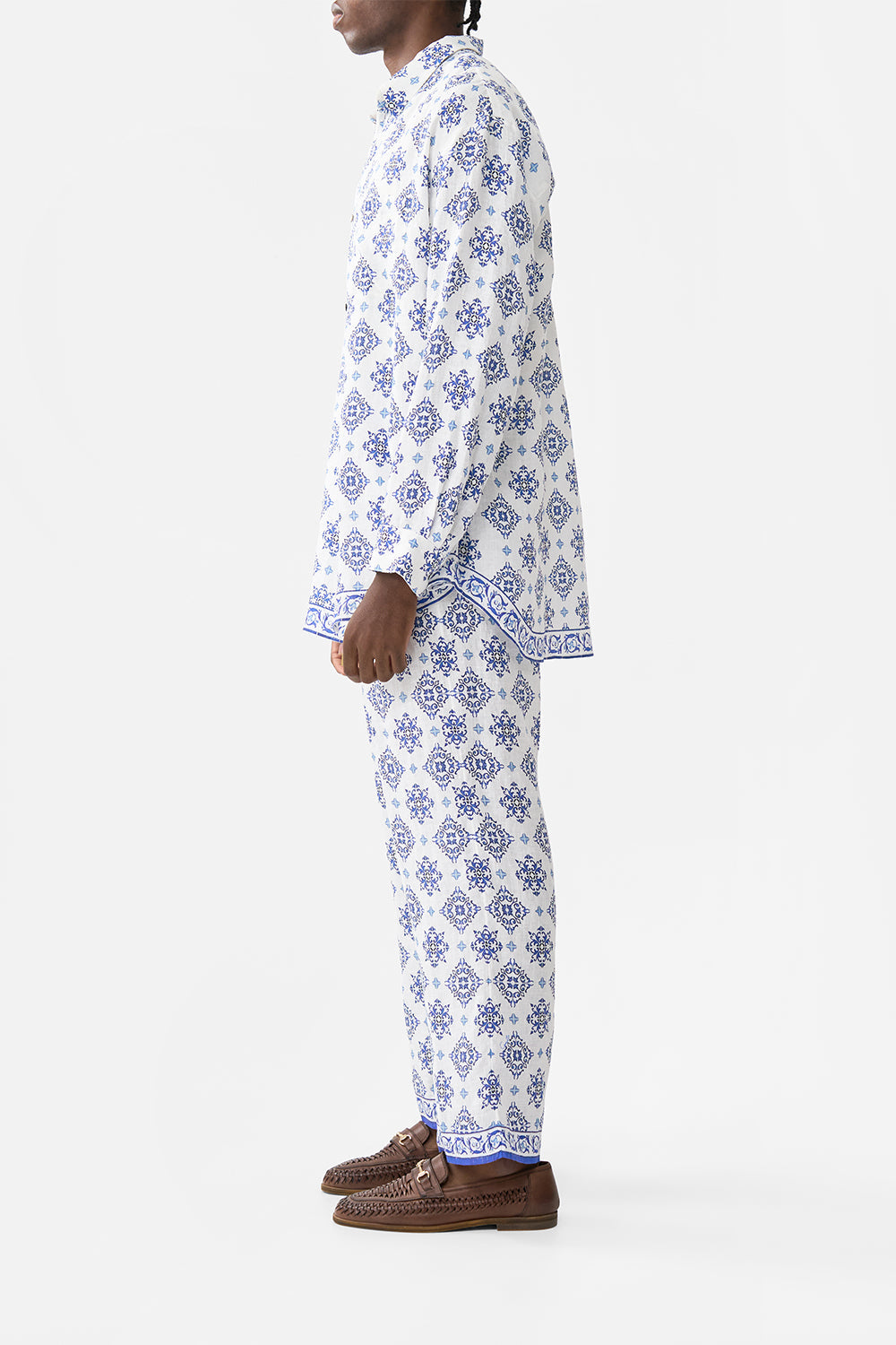 The CAMILLA DRAWSTRING BEACH BAG SALTY SPLENDOUR in our  print.