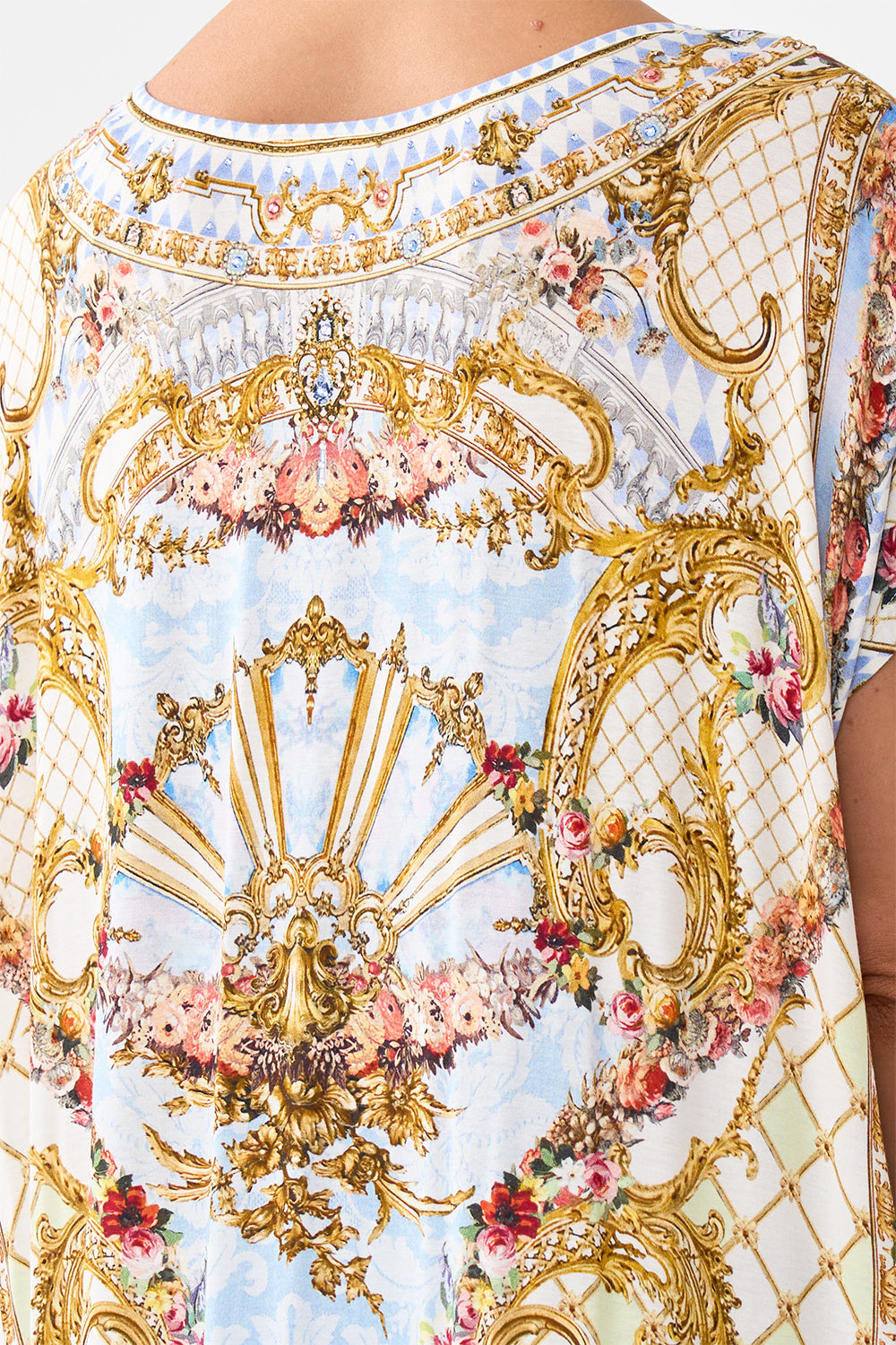 LOOSE FIT TEE THRONE GAMES