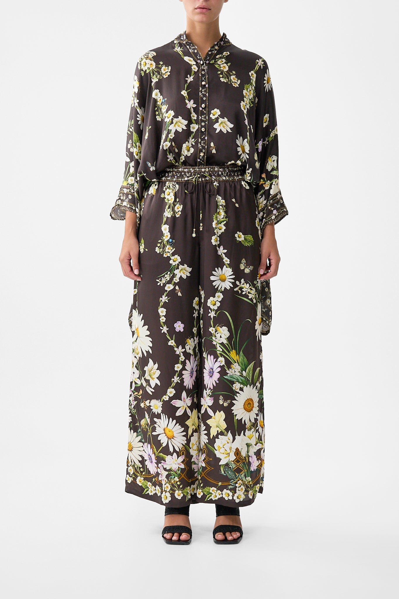 The CAMILLA WIDE LEG TROUSER WITH FRONT POCKETS SPIRIT OF SANTA MARIA in our  print.