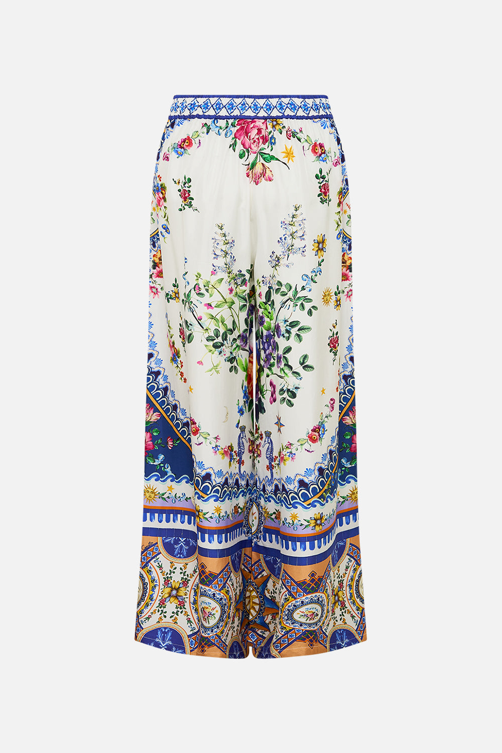 The CAMILLA T SHAPE LONG KAFTAN BASKED IN BAROQUE in our BASKED IN BAROQUE print.