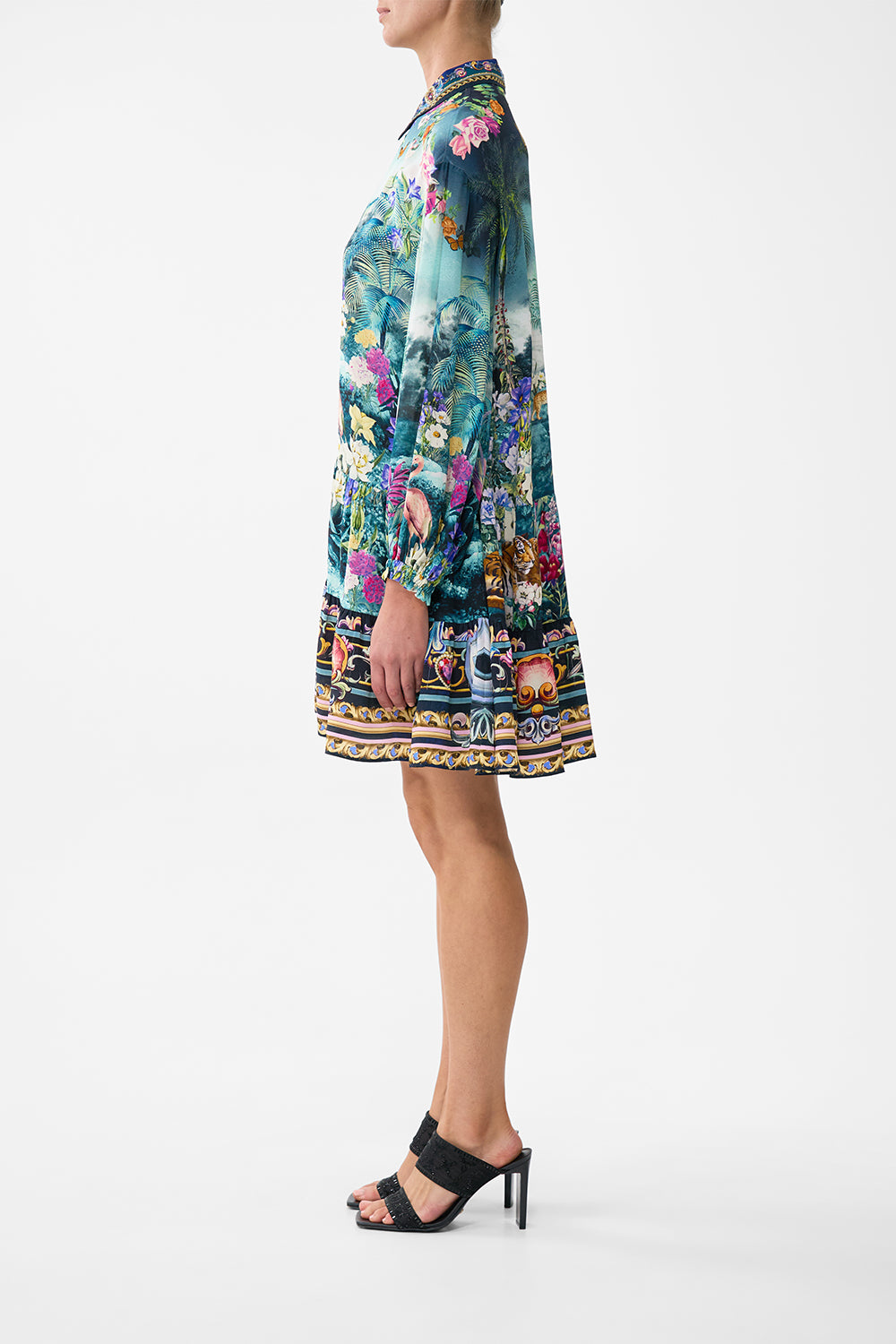 The CAMILLA GATHERED WAIST KAFTAN EGYPTIAN ROSE in our  print.