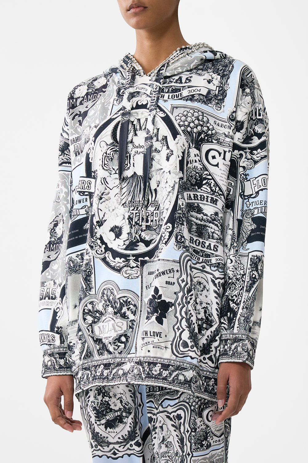 SILK BAND OVERSIZED HOODIE WITH POCKETS PERFUMED IN PORTO