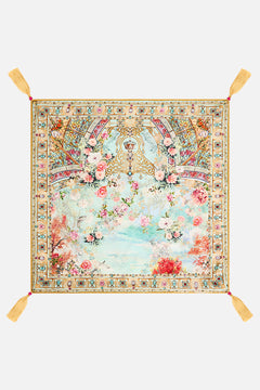 CAMILLA Small square cushion in The jewellery museum print.