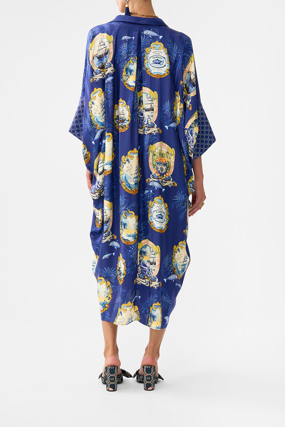 The CAMILLA STRAIGHT LEG PANT BATHING BOMBSHELL in our  print.