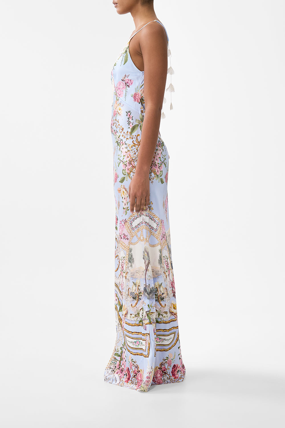 The CAMILLA SKIRT WITH SHAPED SEAM TALES OF TOPKAPI PALACE in our  print.