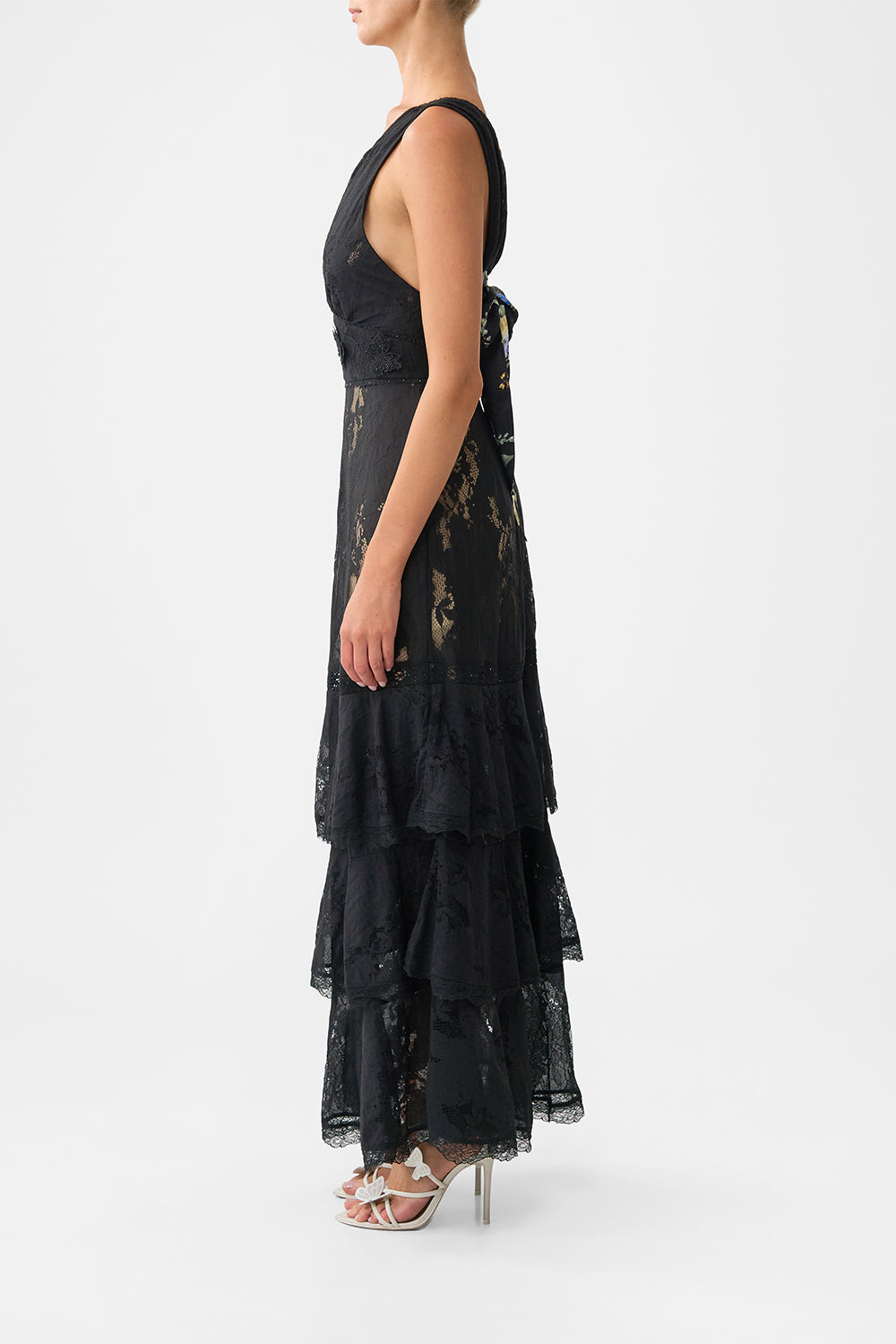 The CAMILLA LOUNGE PANT TALES OF TOPKAPI PALACE in our  print.
