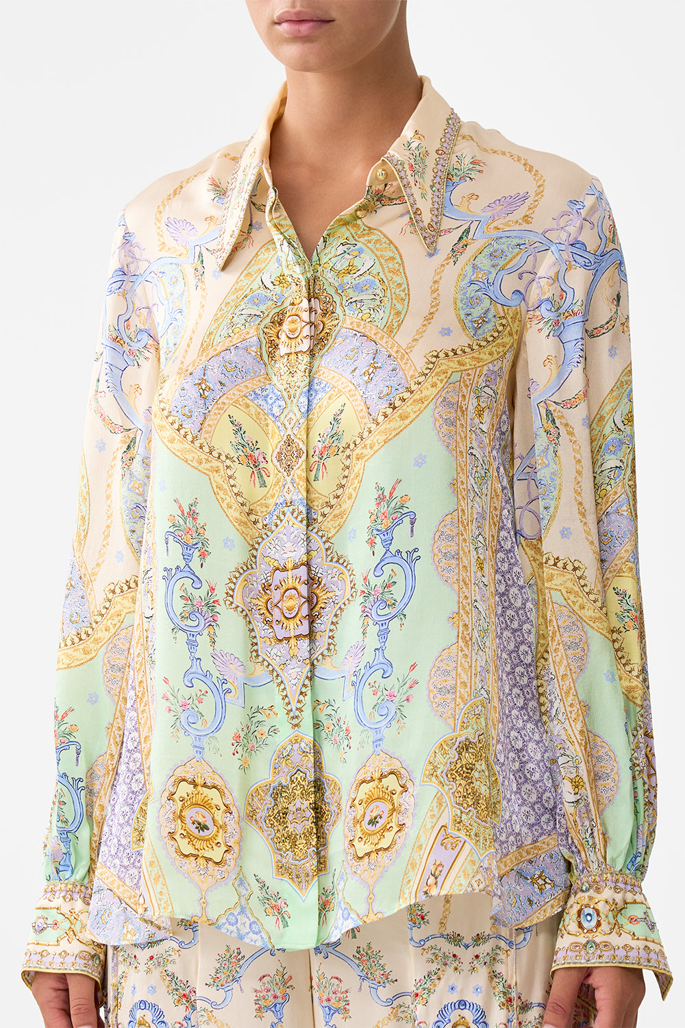 CURVED COLLAR BLOUSE EAST OF ISTANBUL