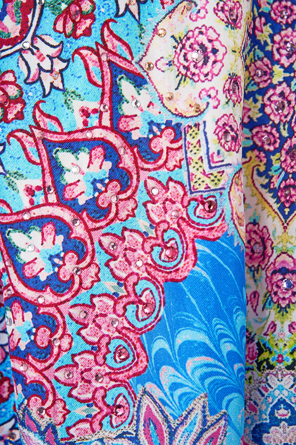 The CAMILLA CROPPED RELAXED SHIRT A CERAMIC GARDEN in our  print.