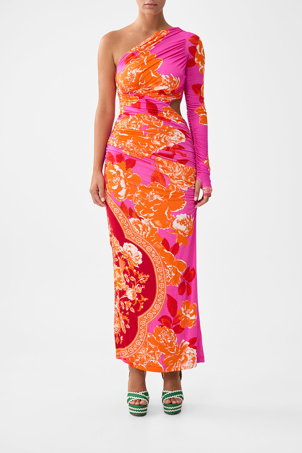 The CAMILLA SHORT KAFTAN WITH CUFF ANIMAL ALCHEMY in our  print.