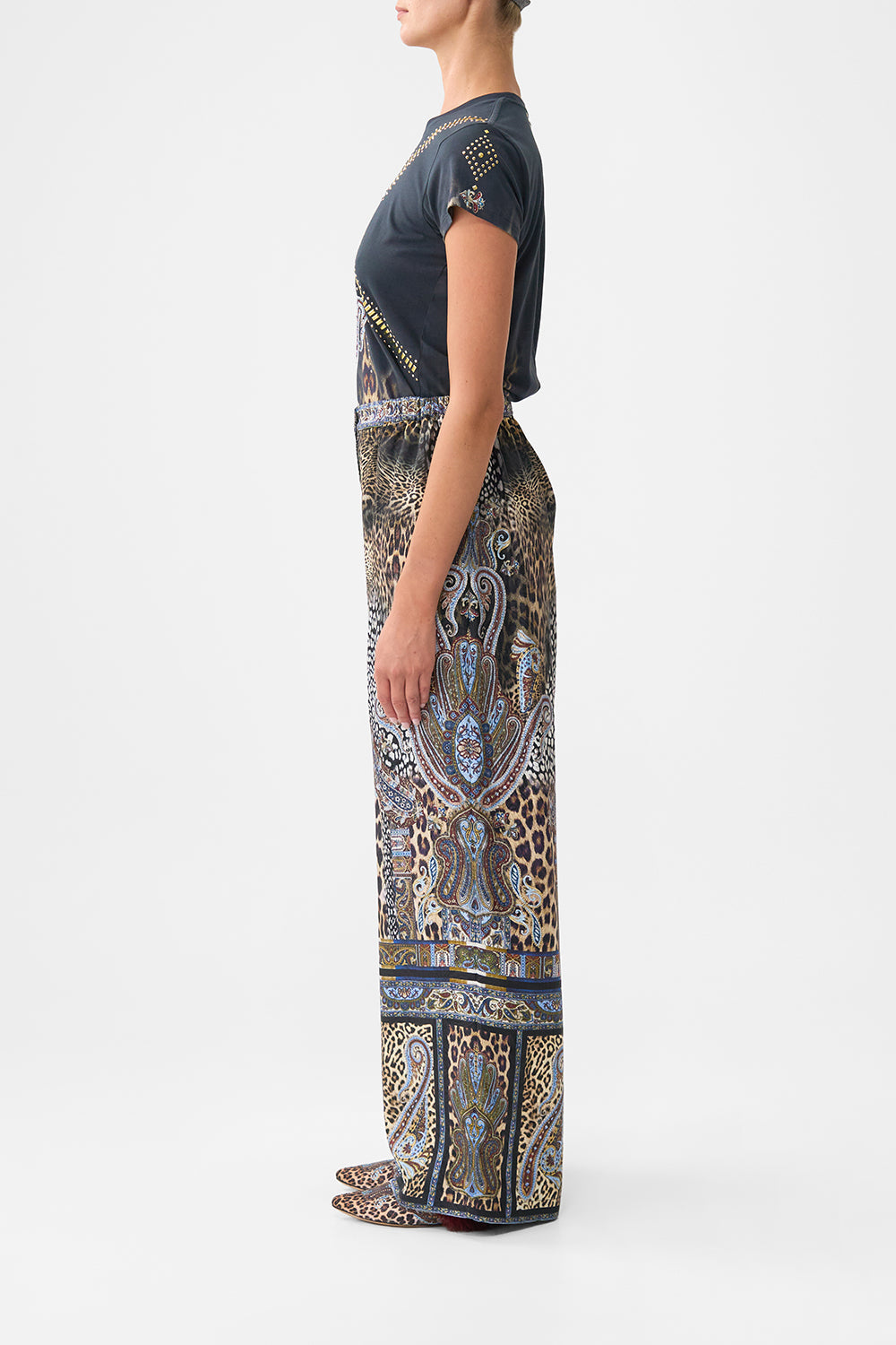 The CAMILLA LARGE HAIR CLAW CLIP TALES OF TOPKAPI PALACE in our TALES OF TOPKAPI PALACE print.