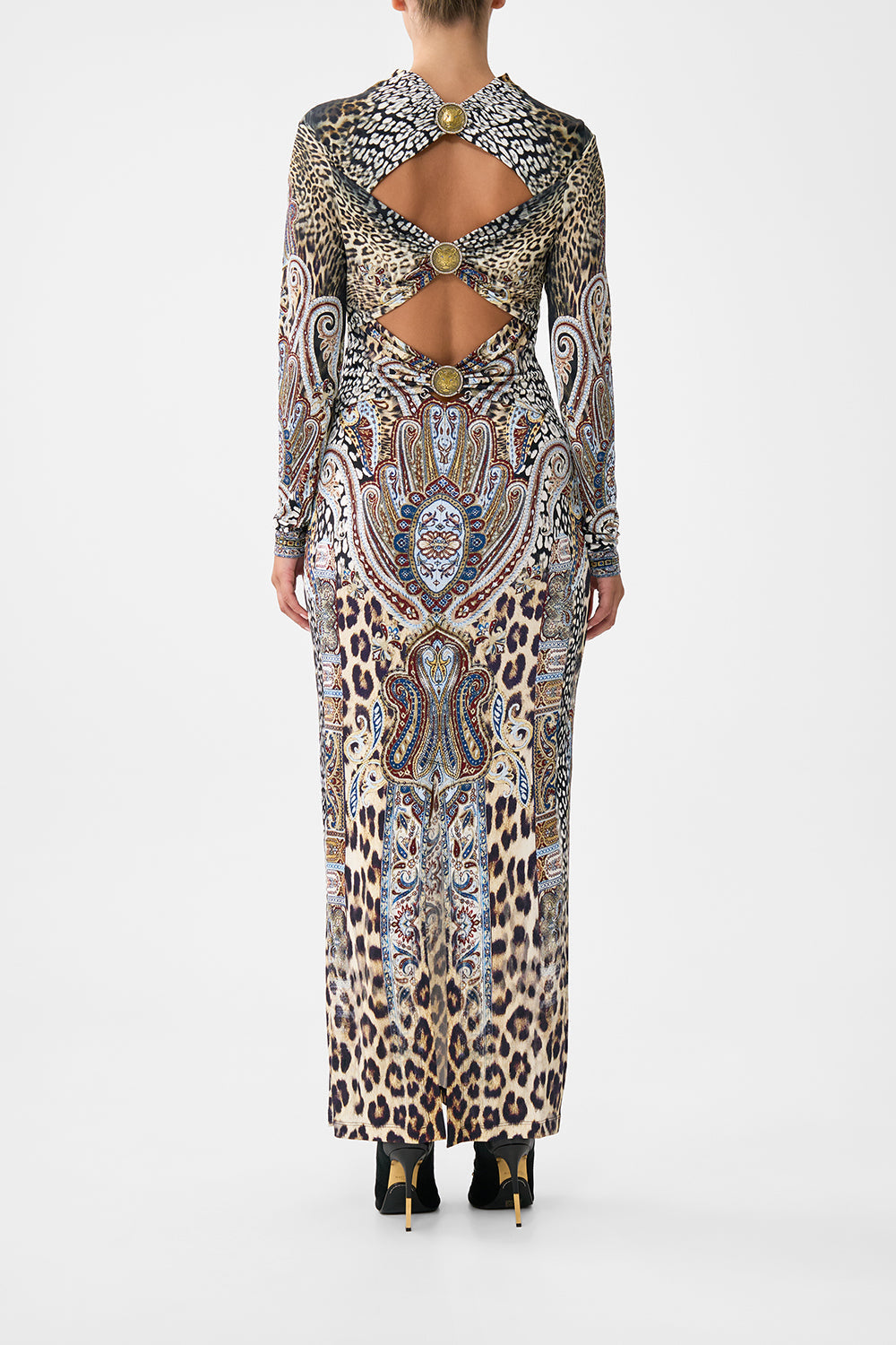 The CAMILLA CROPPED BLOUSON SLEEVE TIE FRONT TOP OTTOMAN DYNASTY in our OTTOMAN DYNASTY print.