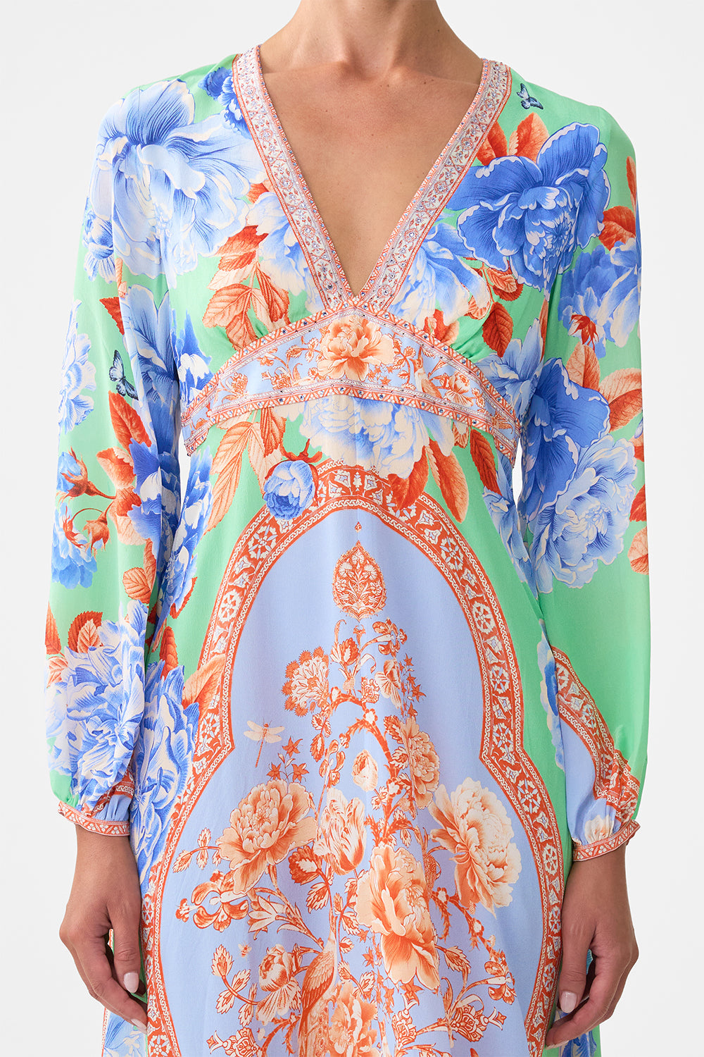 The CAMILLA PLEATED MIDI SKIRT FELINE FOLKLORE in our  print.