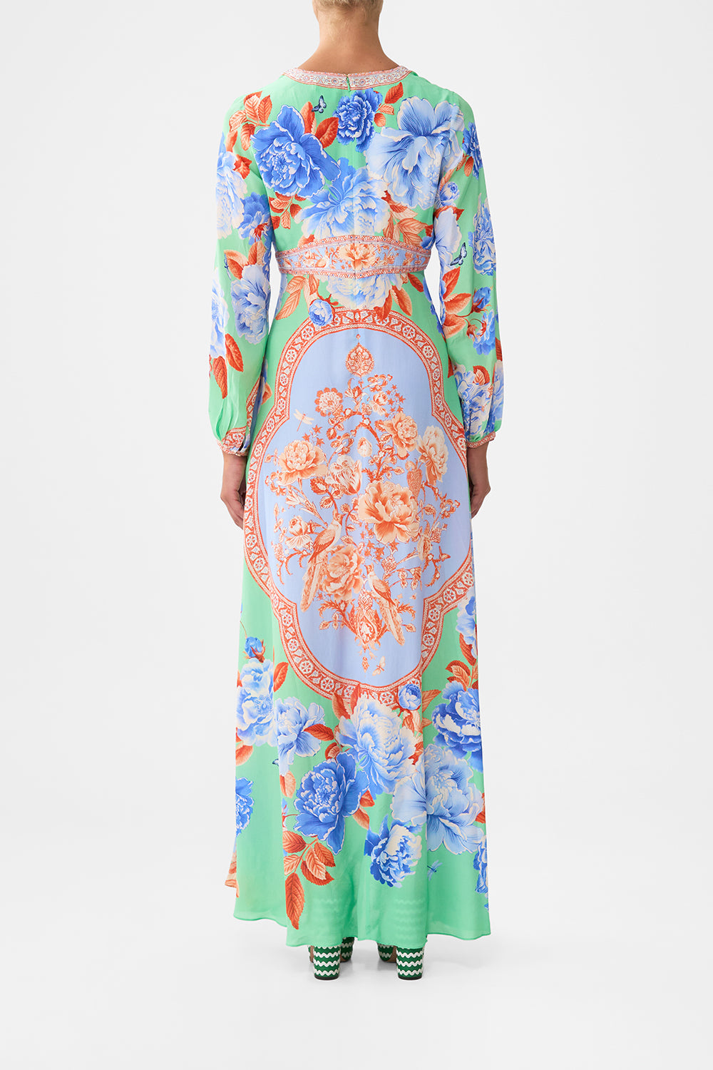 The CAMILLA PLEATED MIDI SKIRT FELINE FOLKLORE in our  print.