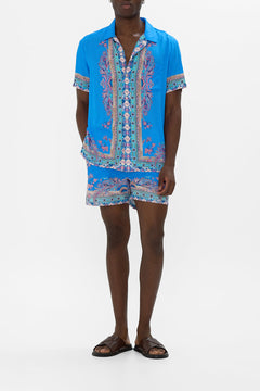 SHORT SLEEVE CAMP COLLARED SHIRT FOOTSTEPS IN FOLKLORE