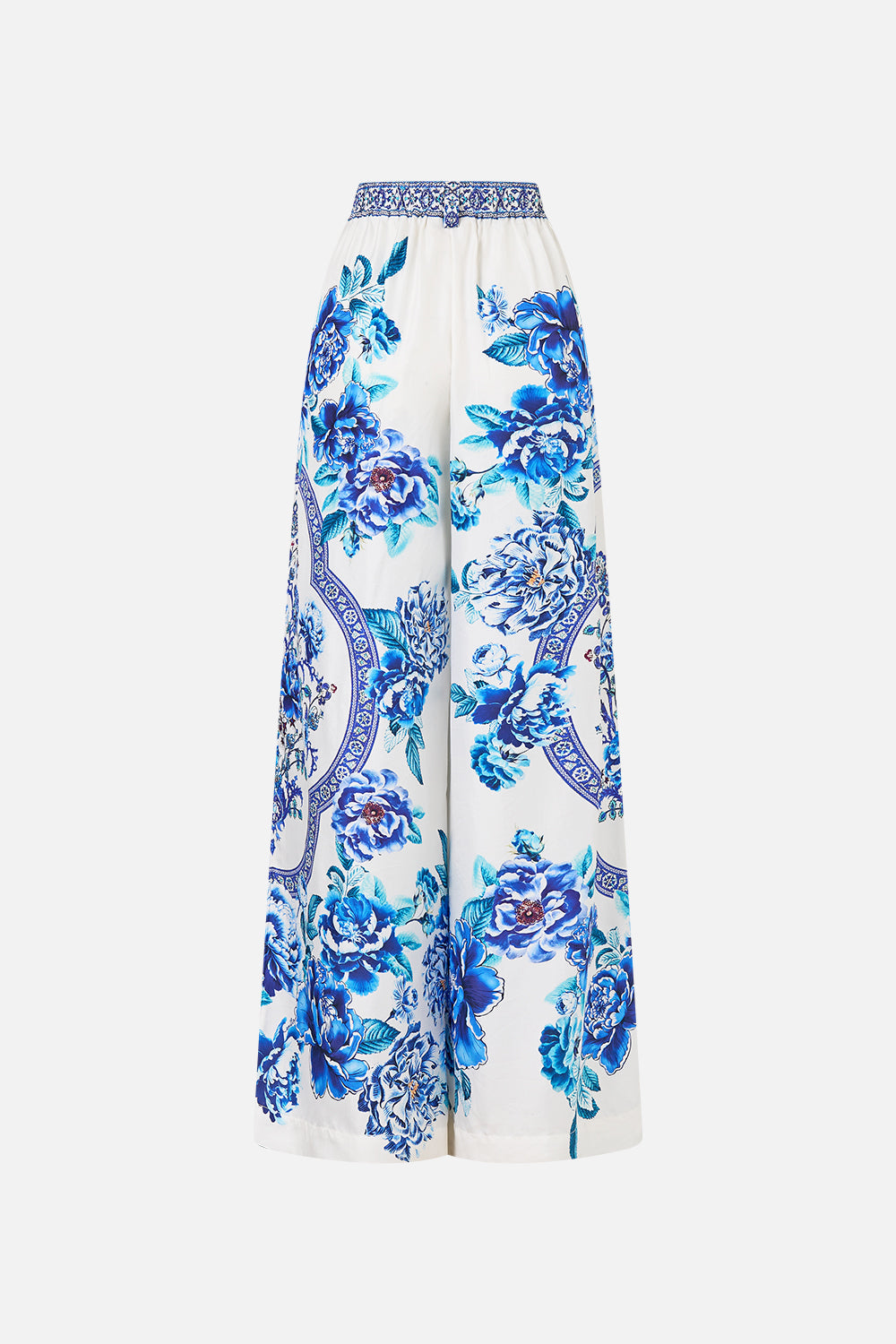 The CAMILLA LACE UP FRONT BLOUSON SLEEVE BLOUSE FABRIC OF TIME in our  print.