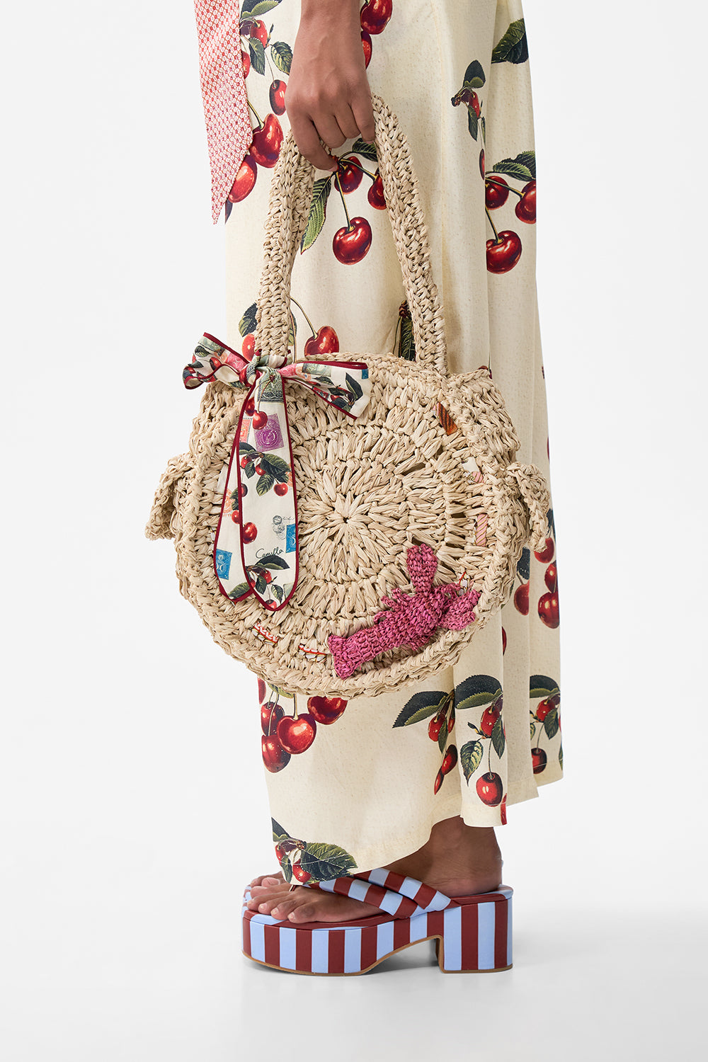 The CAMILLA SILK BAND OVERSIZED HOODIE WITH POCKETS THE IMPERIAL GATE in our  print.