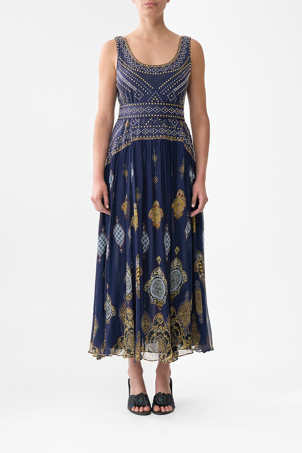 The CAMILLA ONE SHOULDER KAFTAN WITH NECKBAND THE CONCUBINES CORRIDOR in our  print.