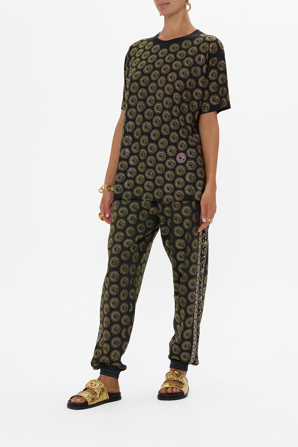 The CAMILLA T SHAPE LONG KAFTAN LISBOA LUXE in our  print.