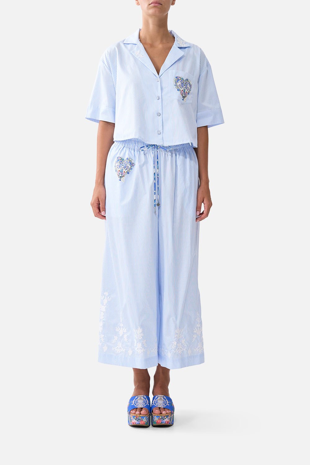The CAMILLA EMBROIDERED TAILORED LOUNGE PANT SULTANS AND QUEENS in our  print.