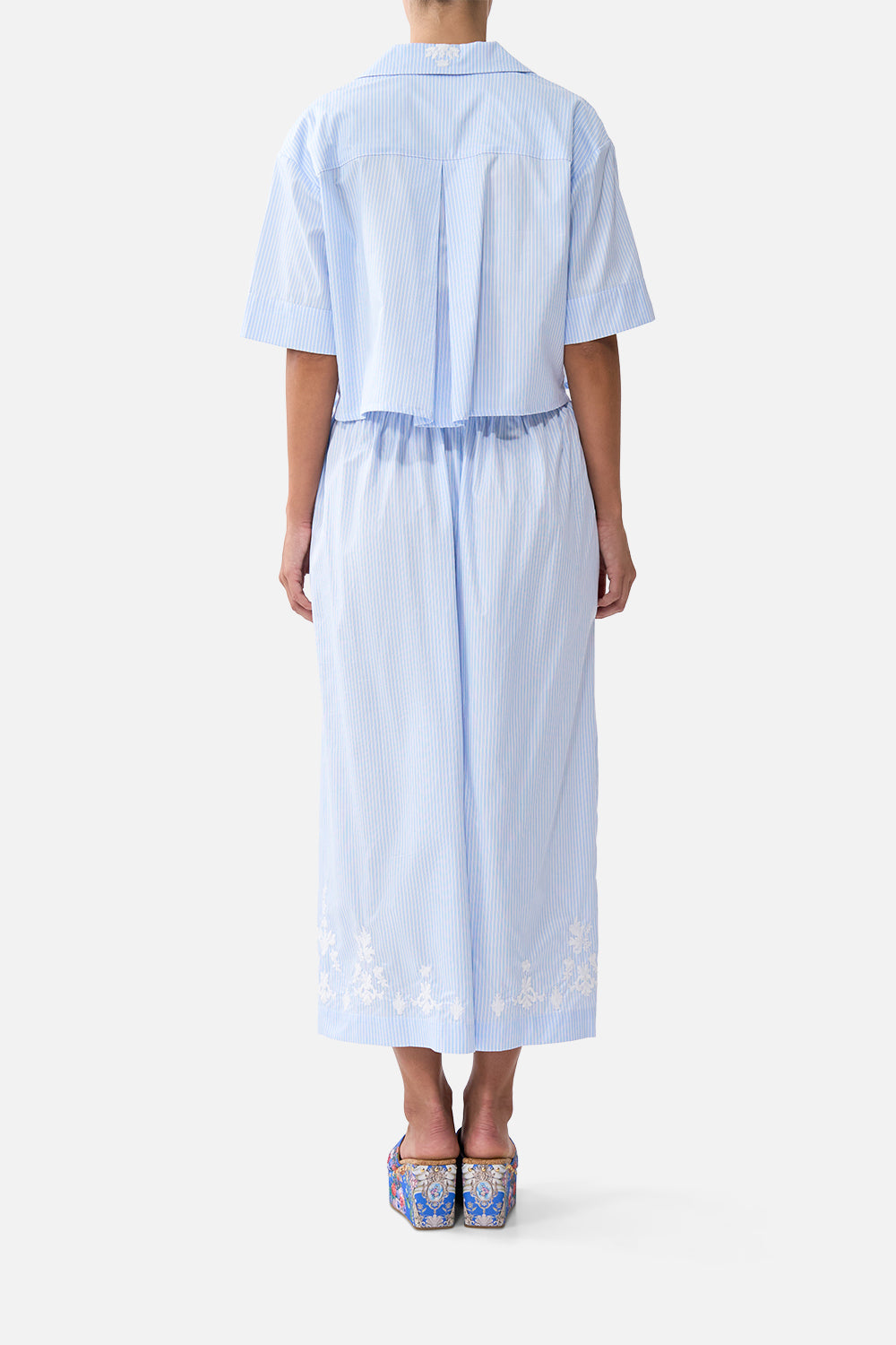 The CAMILLA EMBROIDERED TAILORED LOUNGE PANT SULTANS AND QUEENS in our  print.