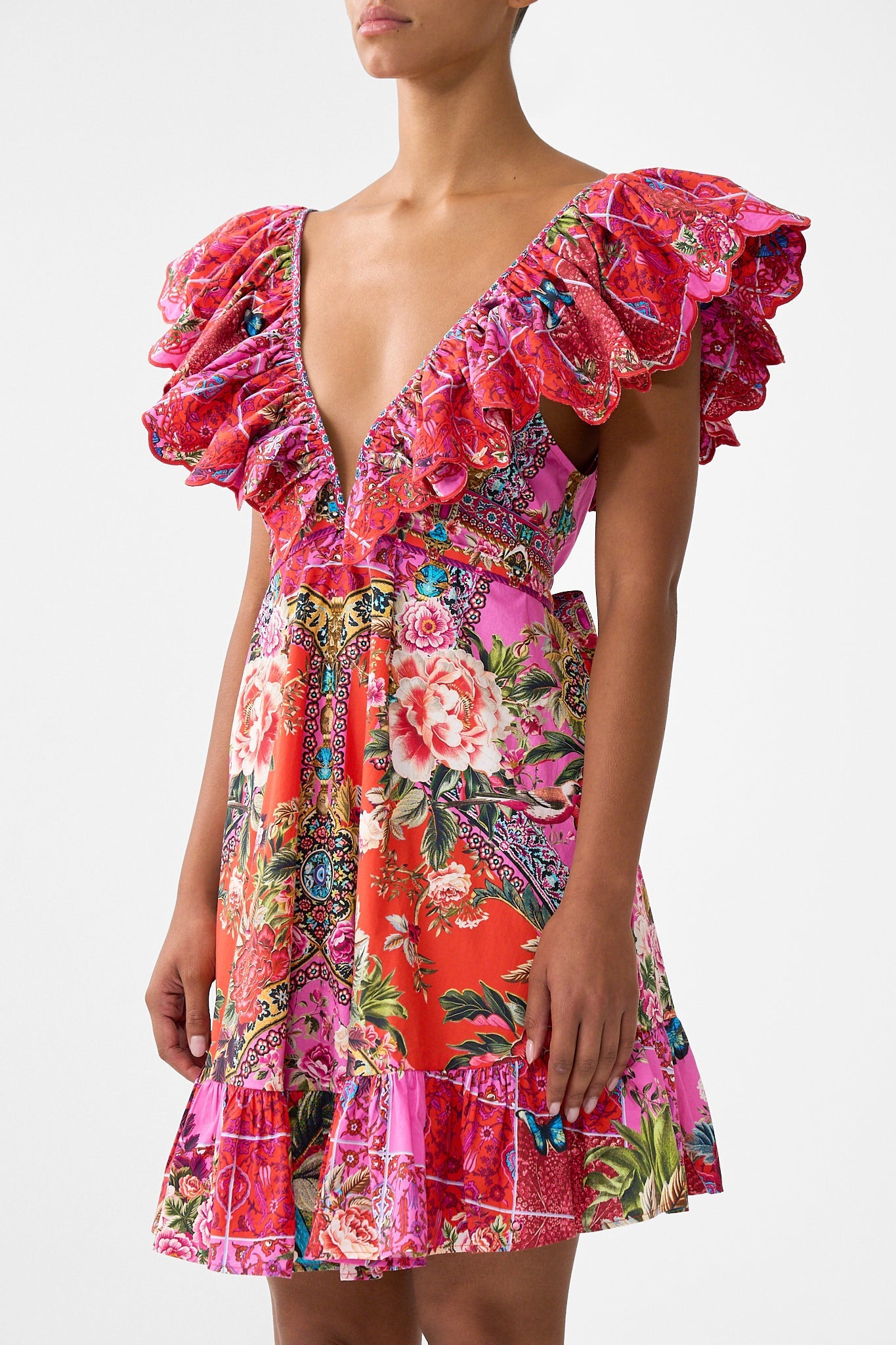The CAMILLA V NECK UNDERWIRE ONE PIECE WITH SCOOP BACK SULTANAHMET SUMMER in our  print.