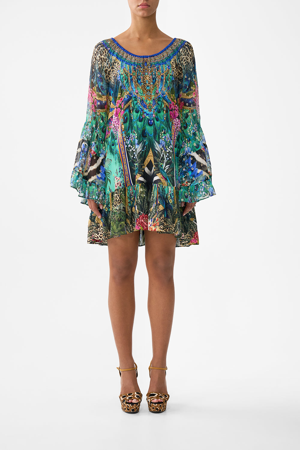 The CAMILLA DEEP V NECK HARDWARE SHORT KAFTAN TILES OF TÜRKIYE in our  print.