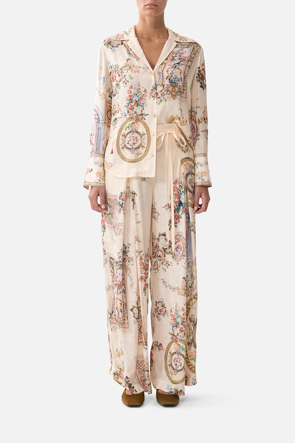 The CAMILLA SCALLOPED EDGE LAYER THE BOSPHOROUS in our  print.