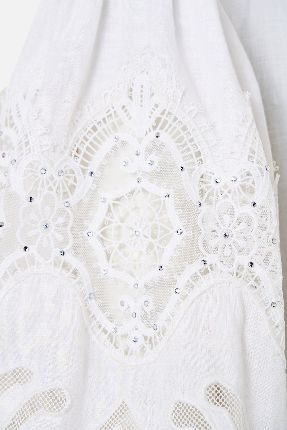 The CAMILLA LONG SLEEVE HIDDEN PLACKET SHIRT CHAIN GANG in our  print.
